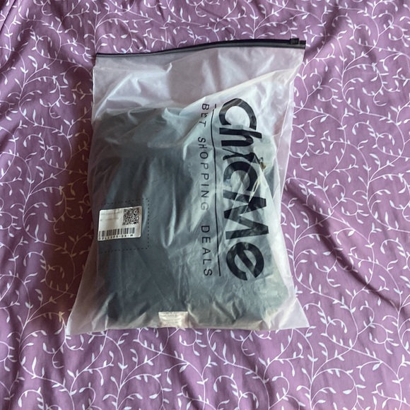 ChicMe zip up sleeveless puffer vest black M New - Picture 5 of 5